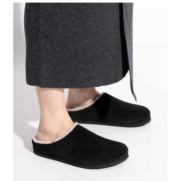 Woman by Common Projects 6166 Shearling Clogs in Black 37 - Picture 2 of 5